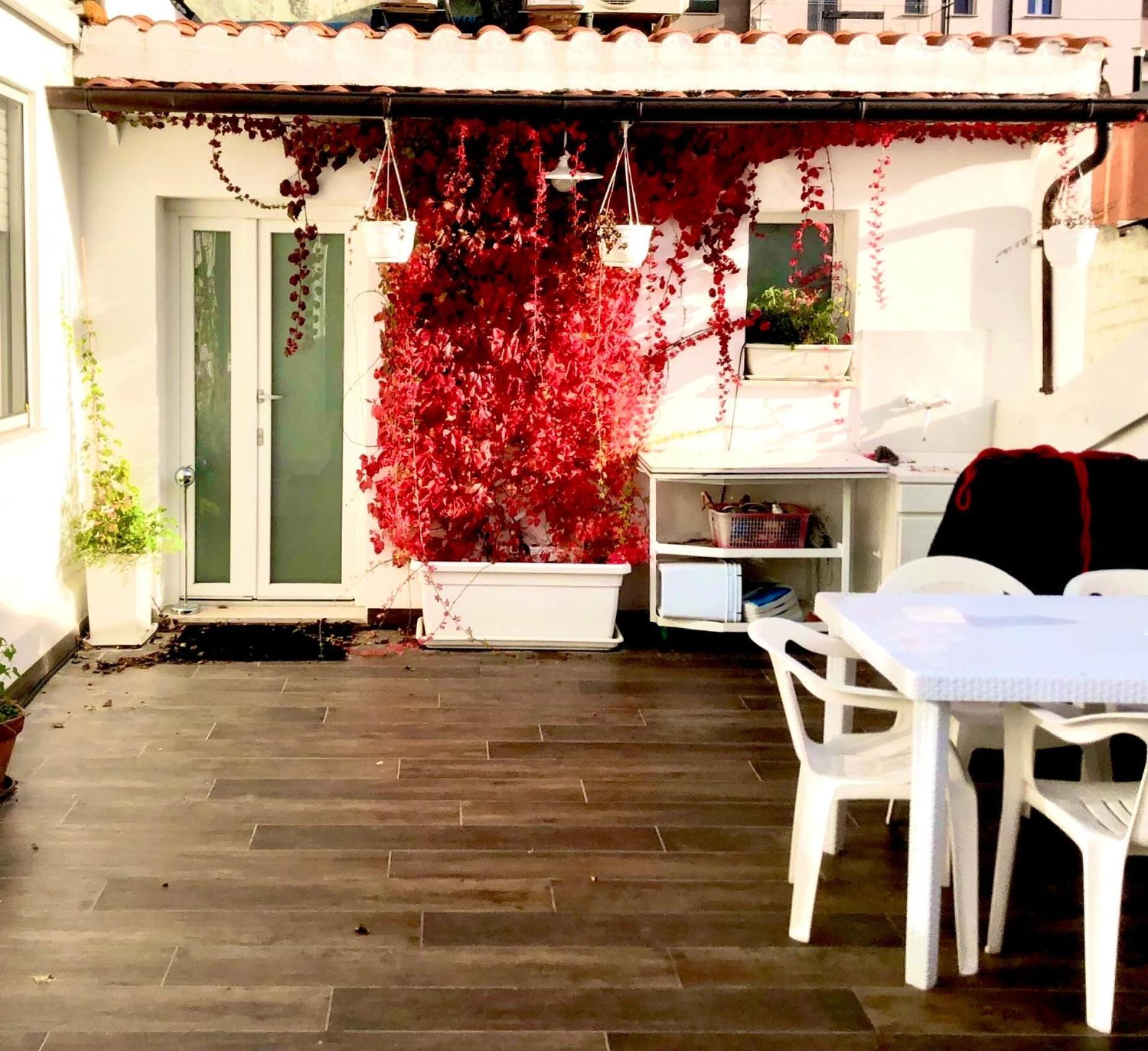 פררה Stanza E Bagno Privato, Idromassaggio Con Extra Fee, In Appartamento מראה חיצוני תמונה